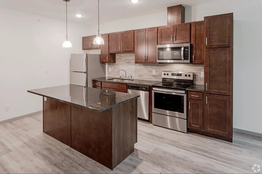 More Photos Of 1935 2nd St SW, Rochester Apartments For Sale