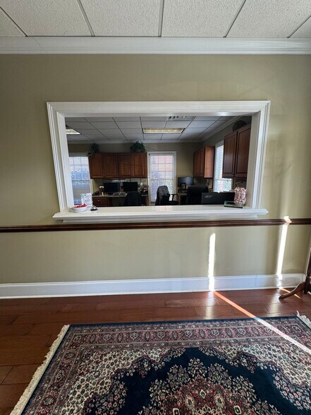 More Photos Of 190 Hawthorne Park, Athens Office For Sale