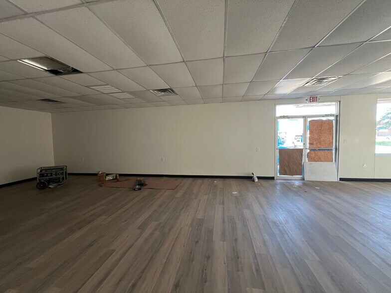 More Photos Of 203 W Judge Perez Dr, Chalmette Freestanding For Lease