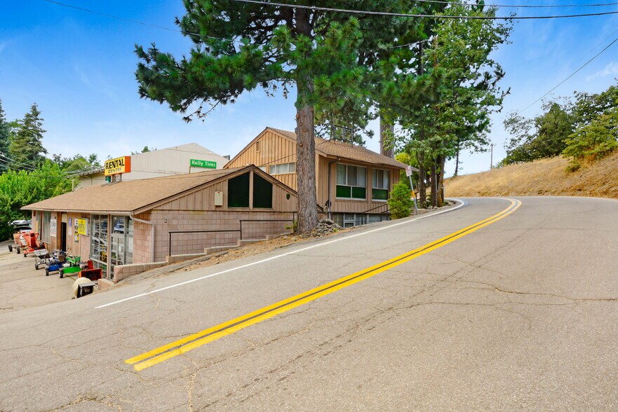 More Photos Of 26325 Pine Ave, Rimforest Freestanding For Sale