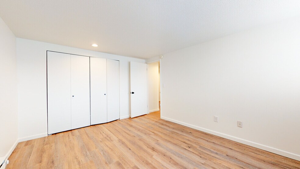 More Photos Of 1327 Goethals Dr, Richland Apartments For Sale