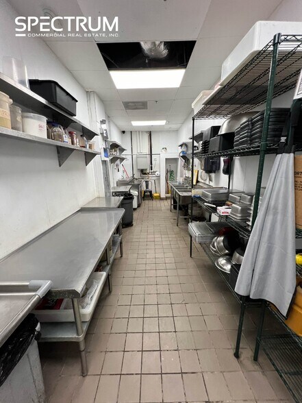 More Photos Of 21514-21534 Devonshire St, Chatsworth Storefront For Lease