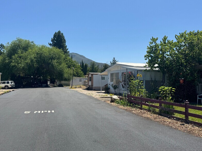 More Photos Of 5495 5th St, Kelseyville Manufactured Housing Mobile Home Park For Sale