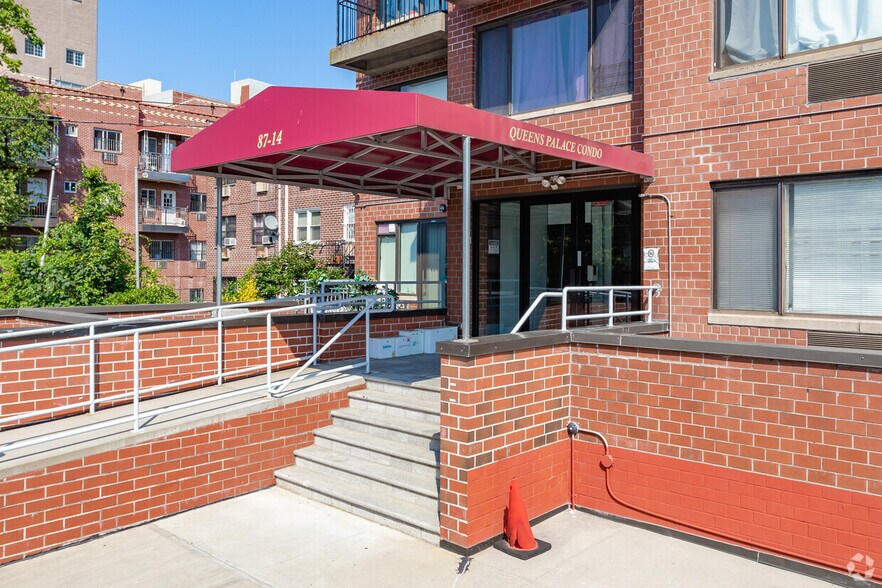 More Photos Of 8714 57th Rd, Elmhurst Apartments For Sale