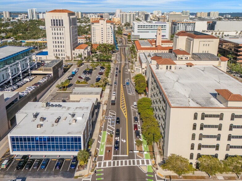 More Photos Of 2070-2074 Ringling Blvd, Sarasota Storefront Retail Office For Sale