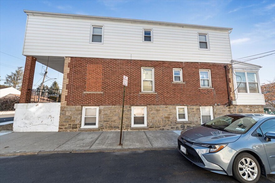 More Photos Of 30 College Pl, Yonkers Multifamily For Sale