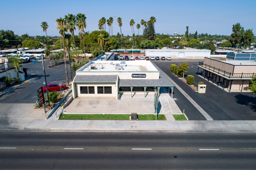 Primary Photo Of 1308 Clovis Ave, Clovis Auto Dealership For Lease