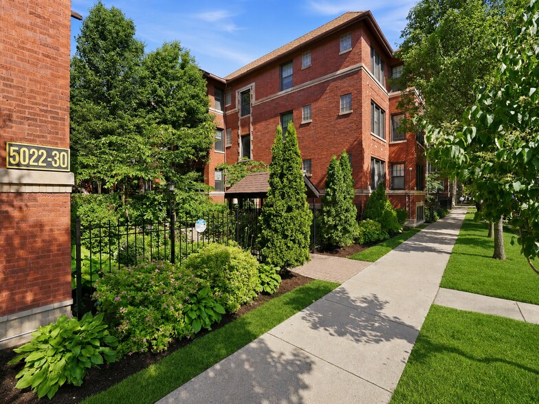 More Photos Of 5022-5030 N Winthrop Ave, Chicago Apartments For Sale