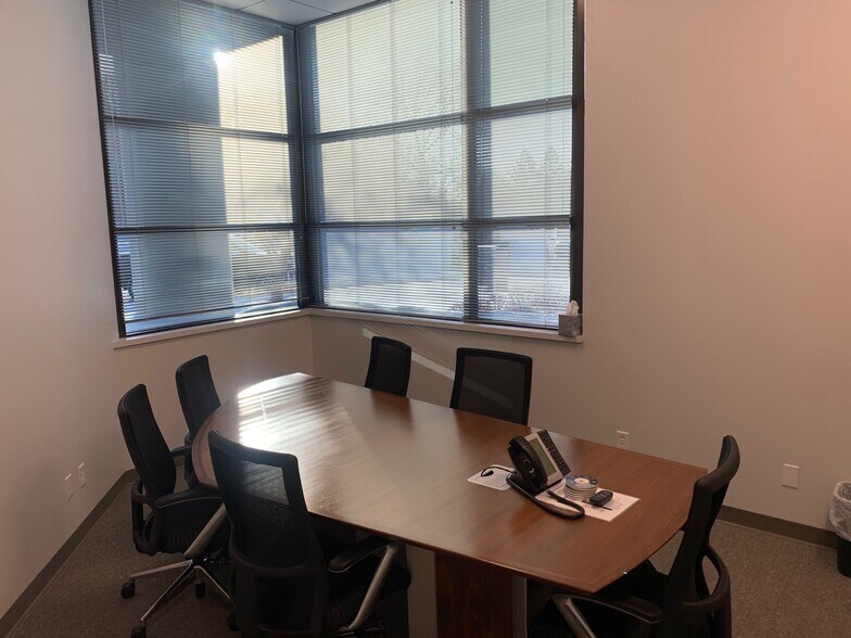 More Photos Of 7600-7650 Golden Triangle Dr, Eden Prairie Research And Development For Lease