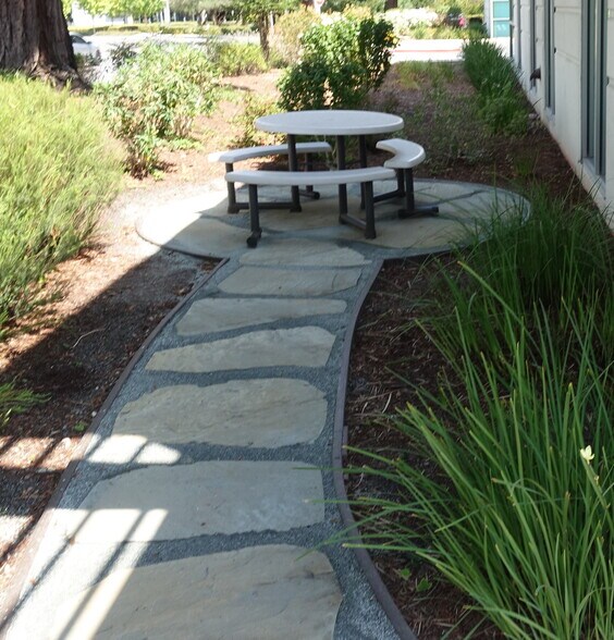 More Photos Of 555 Clyde Ave, Mountain View Office For Lease