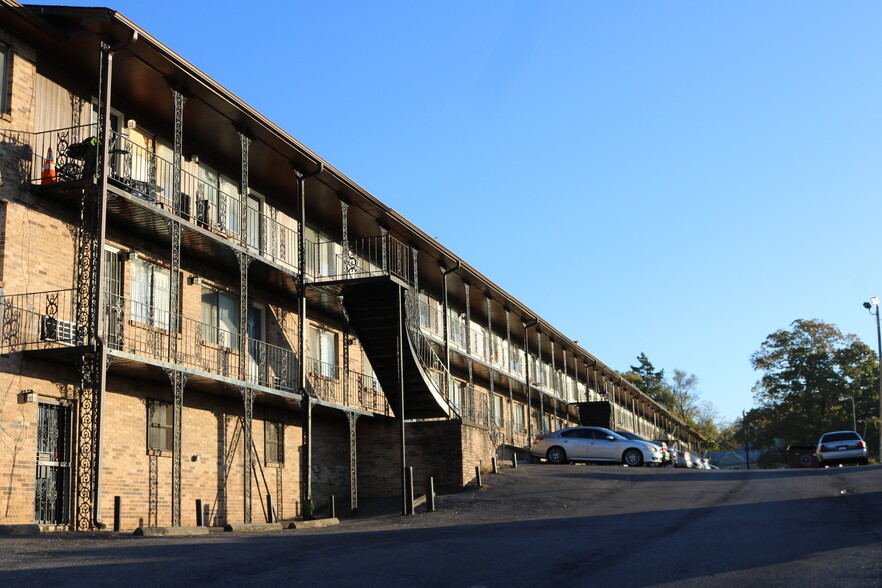 Primary Photo Of 2300 31st Street Ensley, Birmingham Apartments For Sale