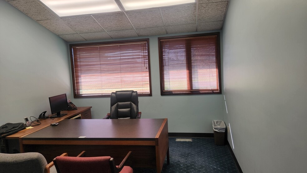 More Photos Of 155 Plymouth Rd, Saginaw Office For Sale