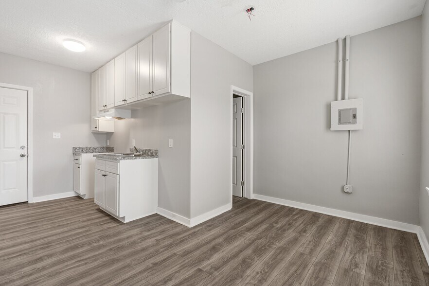 More Photos Of 8221 Brumblay St, Houston Multifamily For Sale