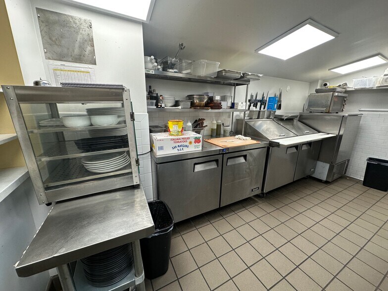 More Photos Of 135-141 Post Rd E, Westport Freestanding For Lease