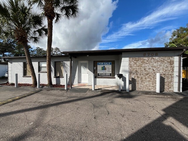 Primary Photo Of 6708 N Armenia Ave, Tampa Medical For Sale