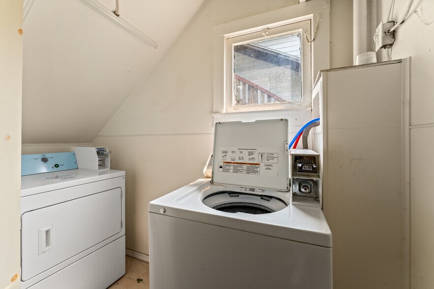 More Photos Of 158 Chapin St, Binghamton Apartments For Sale