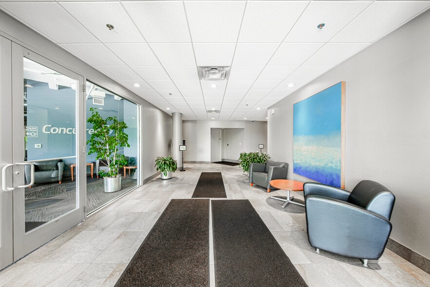 More Photos Of 13600 Bishops Ct, Brookfield Office For Lease