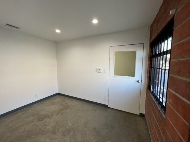 More Photos Of 7411 Laurel Canyon Blvd, North Hollywood Warehouse For Lease