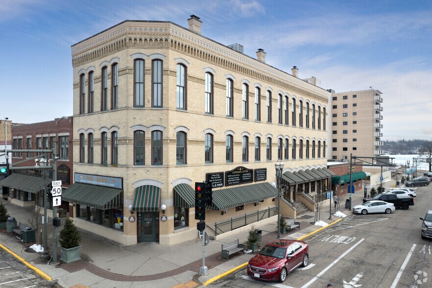 Primary Photo Of 772 W Main St, Lake Geneva Loft Creative Space For Lease