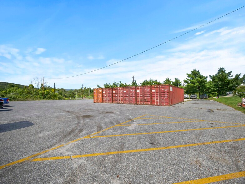 More Photos Of 1434-1440 County Rd, Wantage Warehouse For Sale