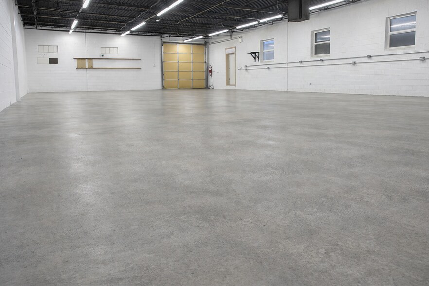 More Photos Of 85 Nicholson Rd, Gloucester City Manufacturing For Lease