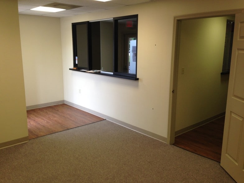 More Photos Of 186 Thomas Johnson Dr, Frederick Unknown For Lease