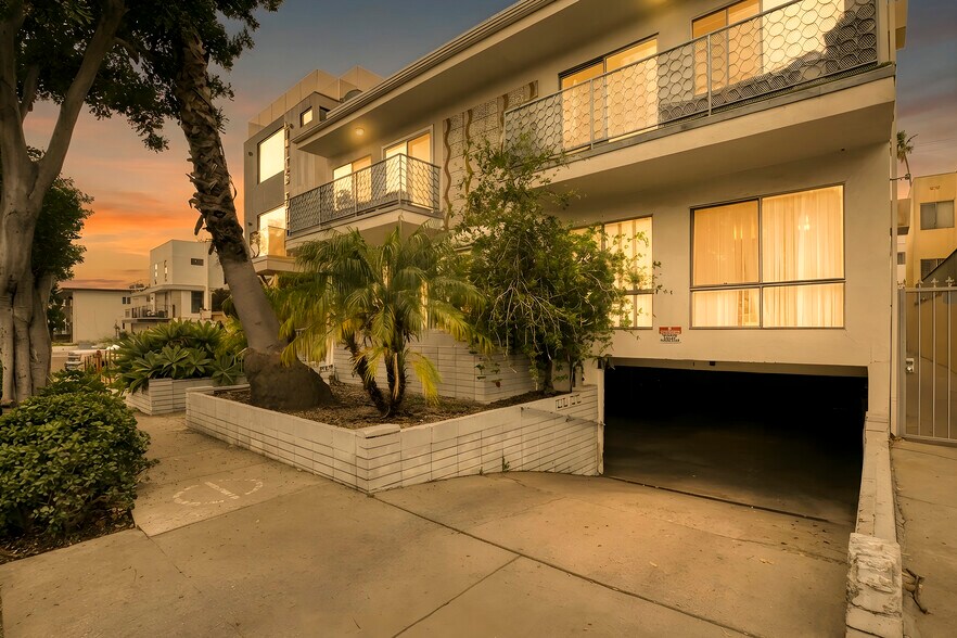 More Photos Of 1027 N Ogden Dr, Los Angeles Apartments For Sale