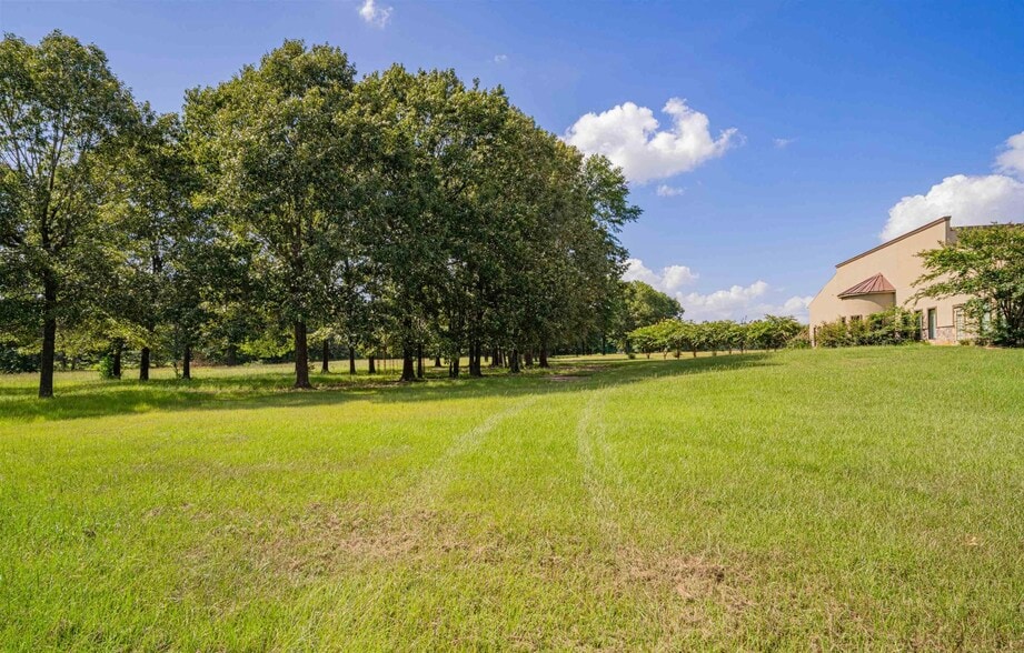 More Photos Of 14284 State Highway 322 N, Kilgore Lodge Meeting Hall For Sale