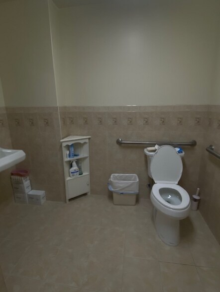 More Photos Of 200 Jose Figueres Ave, San Jose Medical For Sale