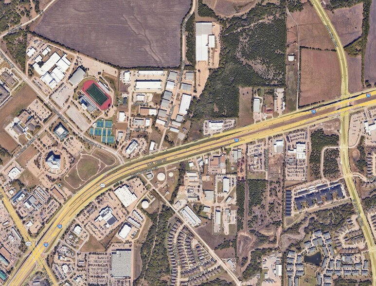 More Photos Of 2010 Industrial Blvd, Rockwall Warehouse For Lease