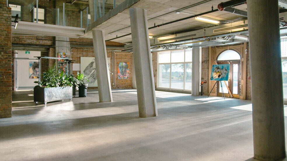 More Photos Of 9660 Jasper Av NW, Edmonton General Retail For Lease