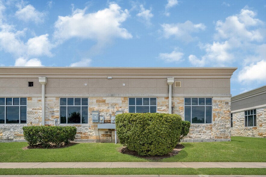 More Photos Of 440 Cobia Dr, Katy Office Residential For Sale