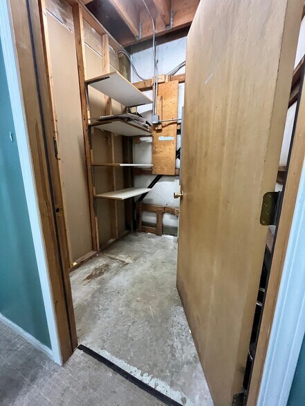 More Photos Of 1204 Bendigo Blvd N, North Bend Auto Dealership For Lease