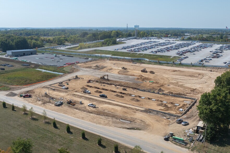 More Photos Of 4236 12th St, Wayland Warehouse For Lease