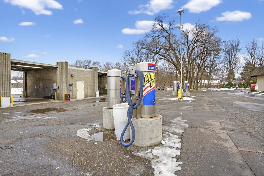 More Photos Of 3269 Richfield Rd, Flint Carwash For Sale