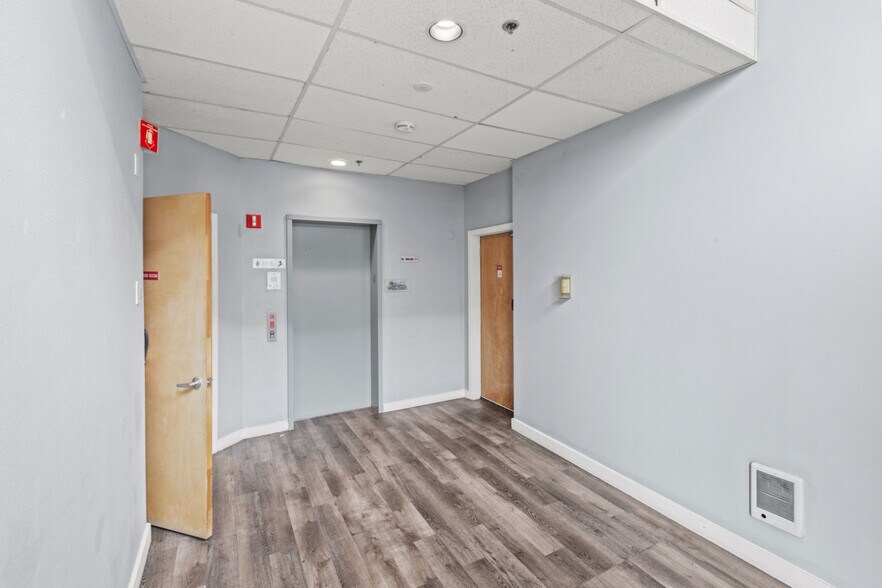 More Photos Of 615 SW Evergreen Ave, Redmond Multifamily For Sale