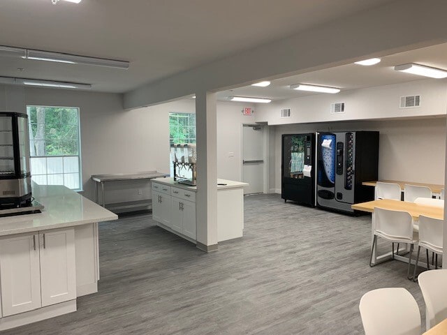 More Photos Of 12414 Dawn Rd, Houston Healthcare For Sale