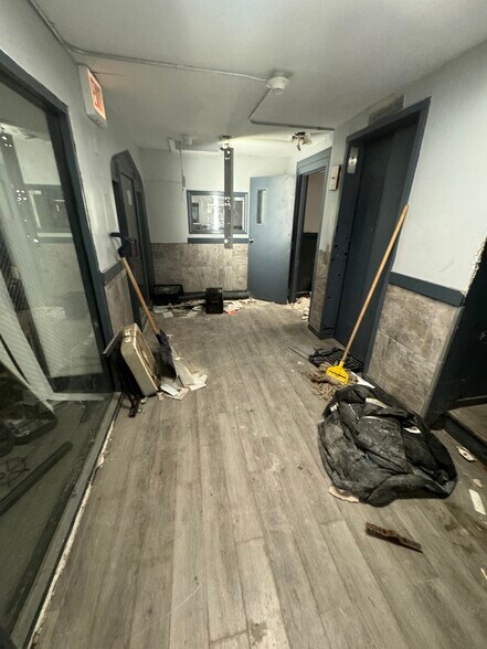 More Photos Of 7456 S Shore Dr, Chicago Apartments For Sale