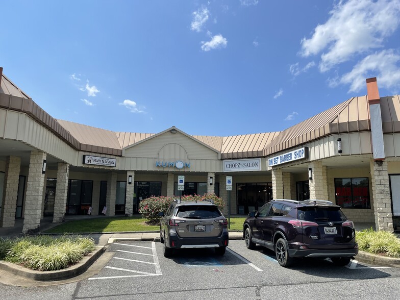 More Photos Of 10525-10595 Middleport Ln, White Plains Unknown For Lease