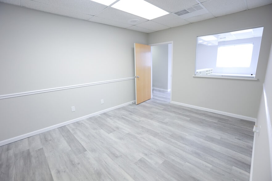 More Photos Of 180 White Rd, Little Silver Medical For Lease