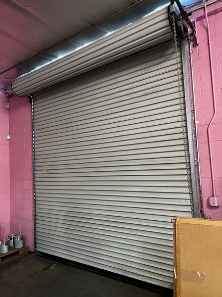 More Photos Of 2205 N Hollywood Way, Burbank Service For Sale