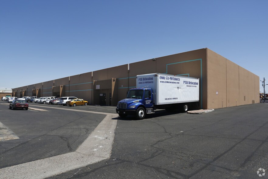 More Photos Of 4307-4325 W Van Buren St, Phoenix Warehouse For Lease