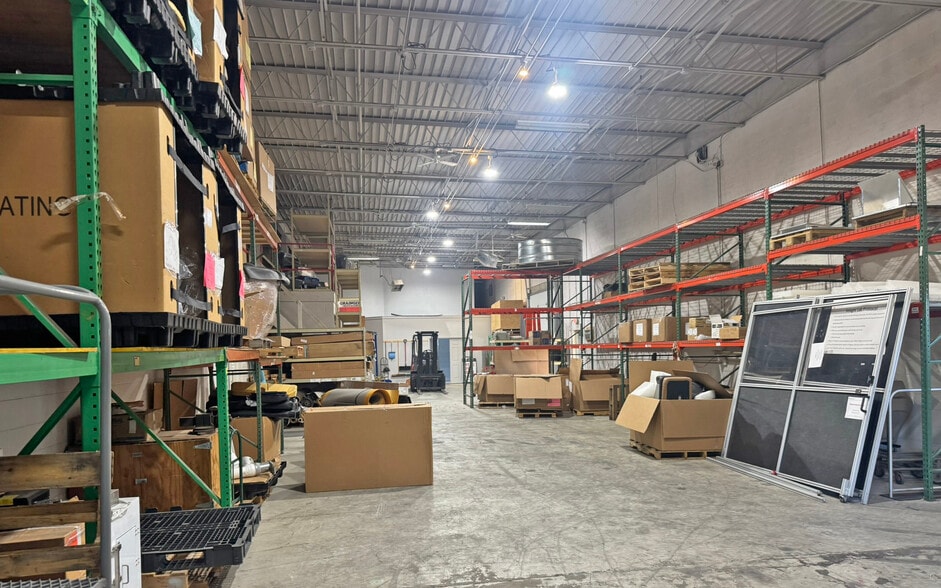 More Photos Of 1438 N Crooks Rd, Clawson Warehouse For Sale