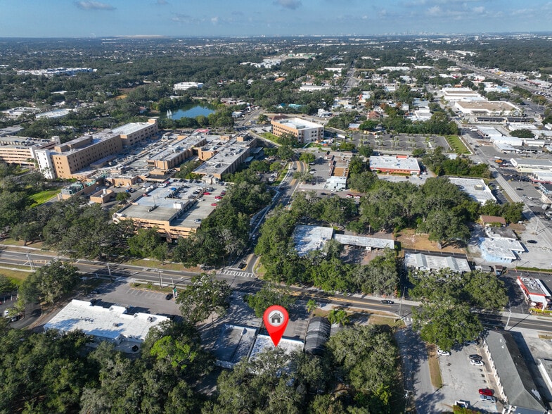 More Photos Of 307 S Parsons Ave, Brandon Storefront For Lease