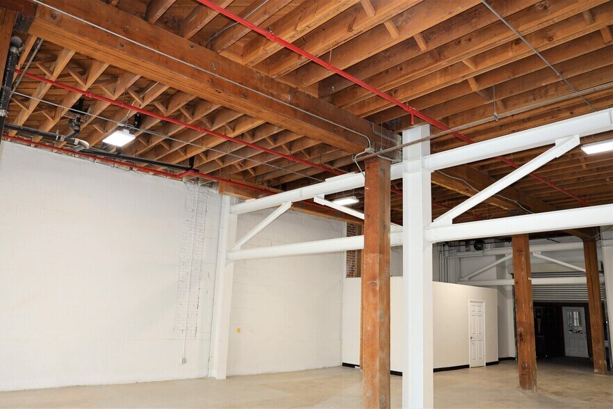 More Photos Of 1500 S Central Ave, Los Angeles Manufacturing For Lease
