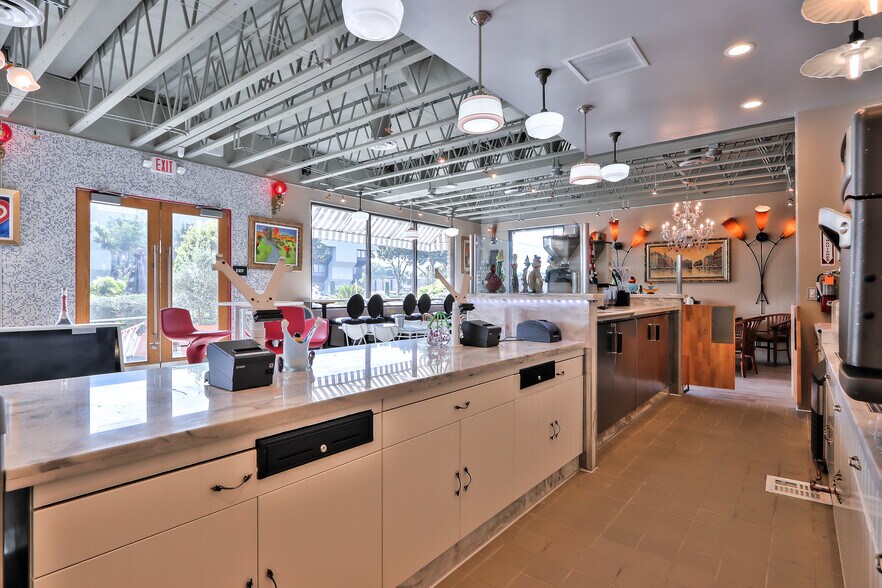 More Photos Of 923 S Bascom Ave, San Jose Restaurant For Sale