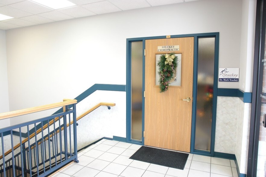 More Photos Of 103 Church St, O'Fallon Medical For Lease