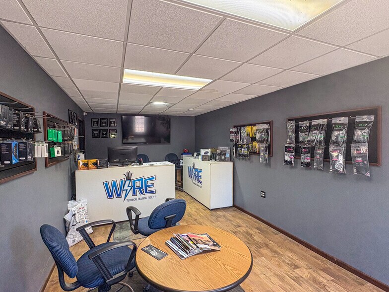 More Photos Of 3867 Seneca Tpke, Canastota Warehouse For Sale