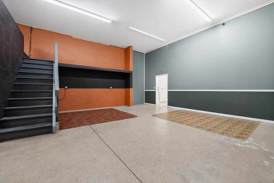 More Photos Of 4159 Electric Way, Port Charlotte Warehouse For Sale