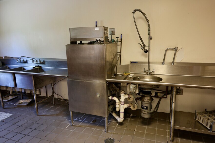 More Photos Of 5335 S.Sandusky Rd Rd, Peck Flex For Sale